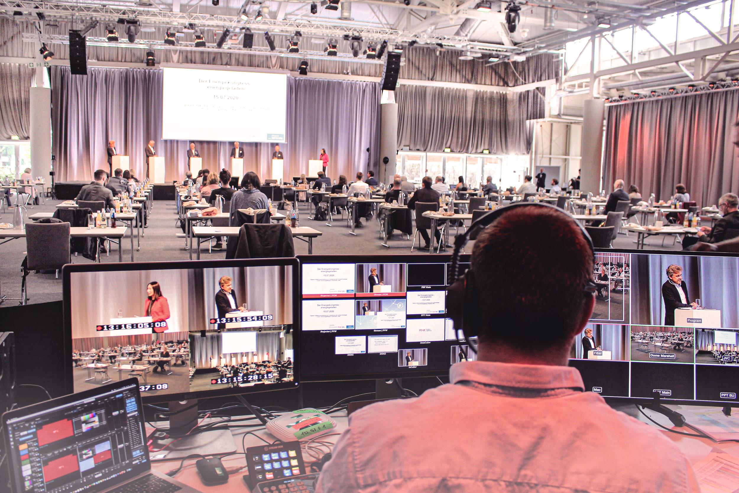 Hybridkongress mit Livestreaming und Medientechnik von PINK Event Service in Karlsruhe