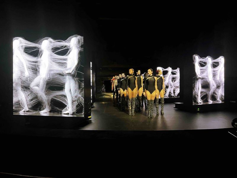 Aumovis LED-Screens für Louboutin Modenschau in Paris