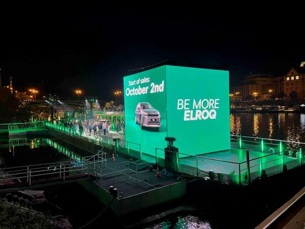 Schachzug inszenierte Elroq Reveal auf der Moldau