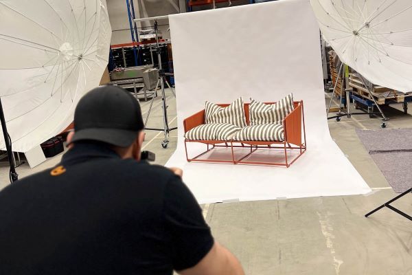 b&b eventtechnik erweitert Mietmobiliar-Angebot