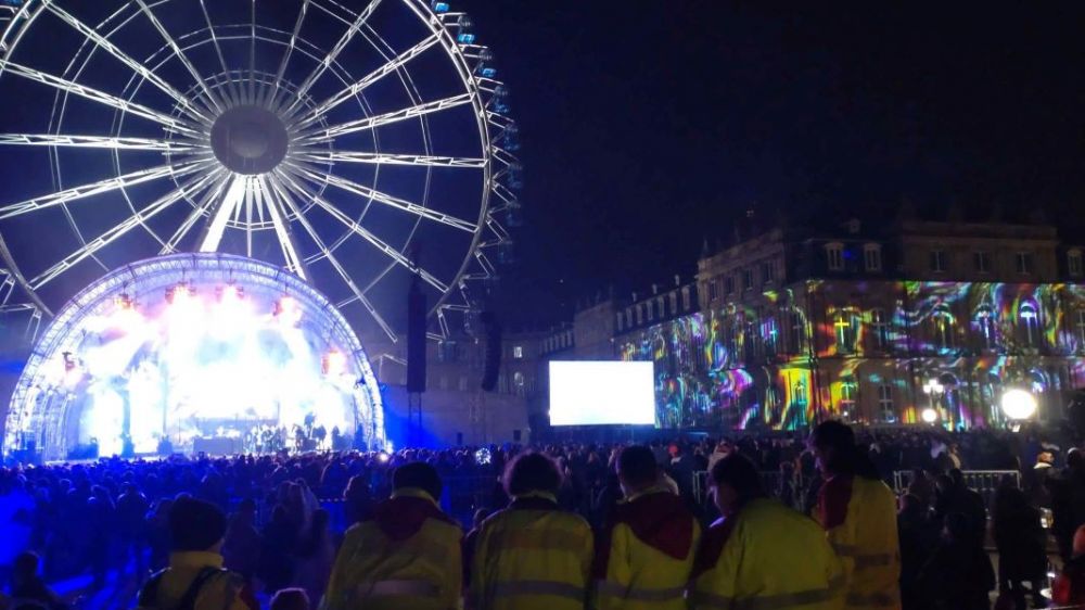 Meevi-rent feierte Silvester auf dem Stuttgarter Schlossplatz