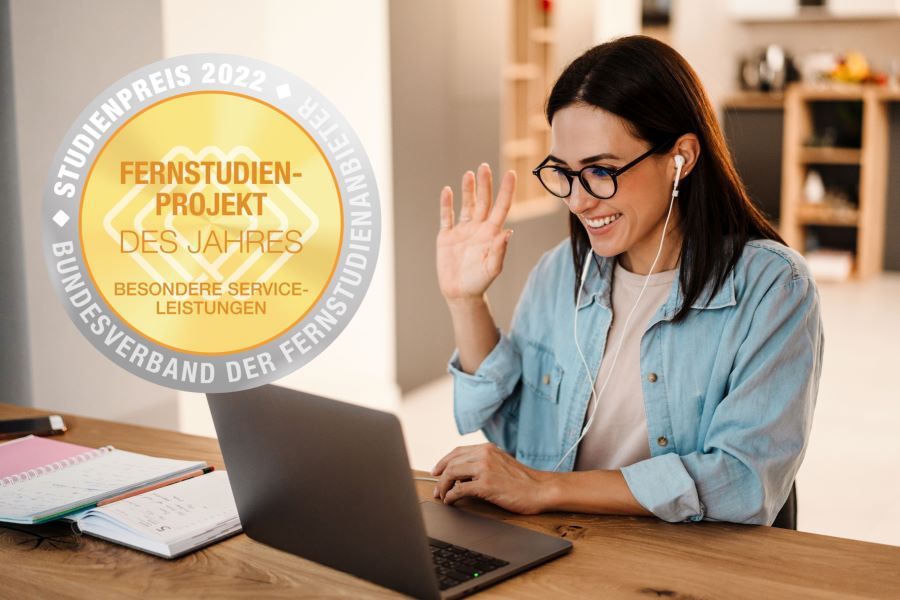 Ausgezeichnet! Studieninstitut gewinnt den Preis für das Fernstudienprojekt des Jahres 2022