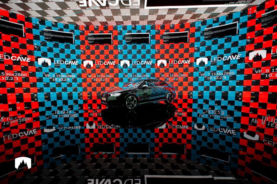 XR-Studio LEDcave Berlin gestartet