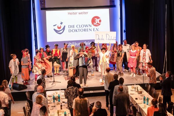 Singen, Lachen, Spaß und ausgelassene Stimmung