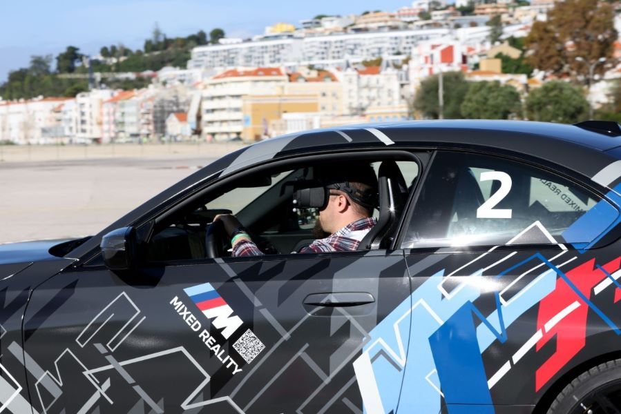 BMW ///M Mixed Reality kombiniert virtuell und real