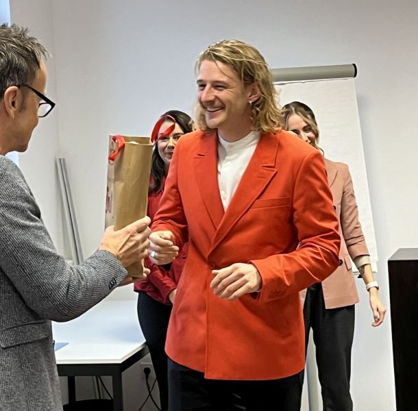 11. NAWUMO-Casting in Düsseldorf: Nachwuchs-Talent Benedict Gerdes überzeugt die Jury und wird Nachwuchsmoderator 2023