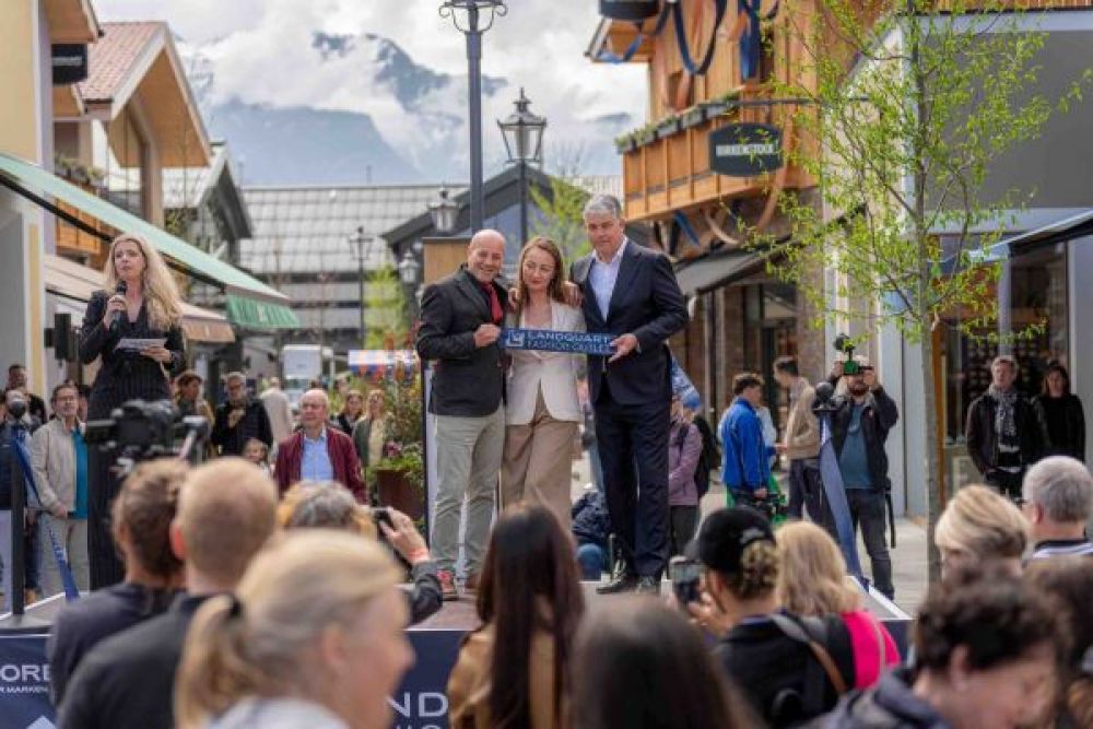Grand-Opening-Kampagne für Landquart Outlet von time change